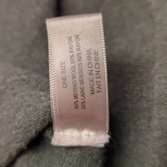 Look by M New York Cape - Picture 5 of 8